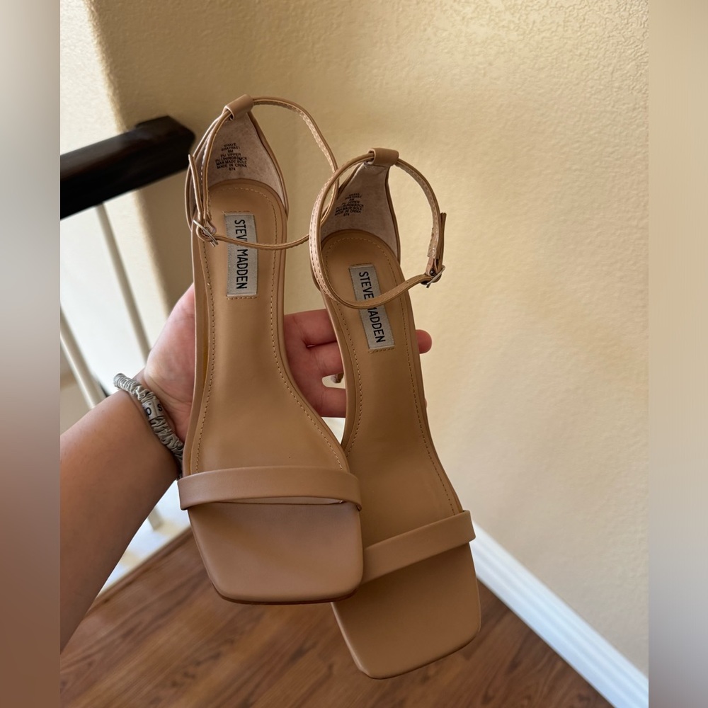 Steve Madden nude/natural square toe heel - Picture 9 of 10